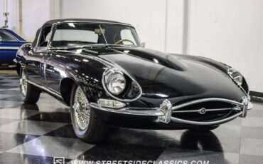 Jaguar-Xke-1968-Black-Black-22
