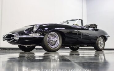 Jaguar-Xke-1968-Black-Black-27