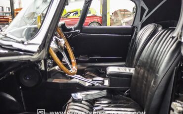 Jaguar-Xke-1968-Black-Black-7