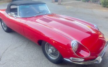 Jaguar-Xke-1968-Red-Black-14