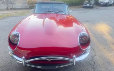 Jaguar-Xke-1968-Red-Black-16