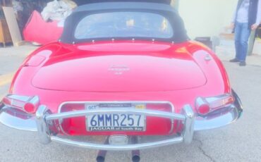 Jaguar-Xke-1968-Red-Black-19