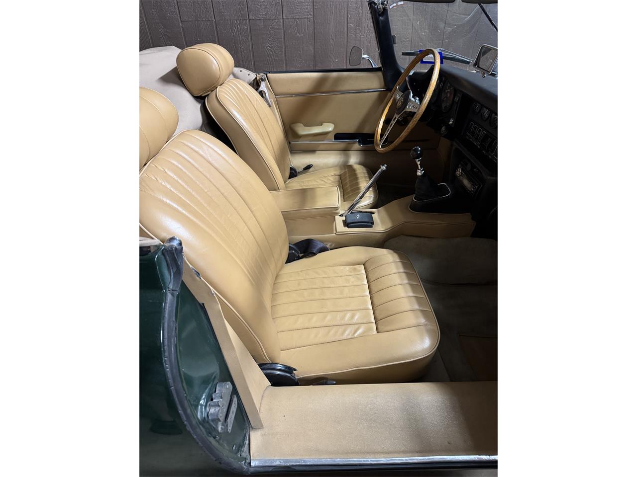 Jaguar-Xke-1971-British-Racing-Green-Biscuit-17