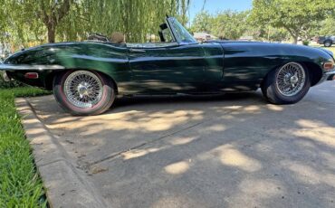 Jaguar-Xke-1971-British-Racing-Green-Biscuit-6