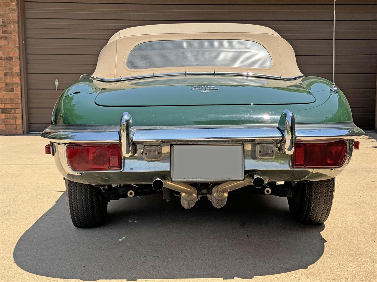 Jaguar-Xke-1971-British-Racing-Green-Biscuit-7