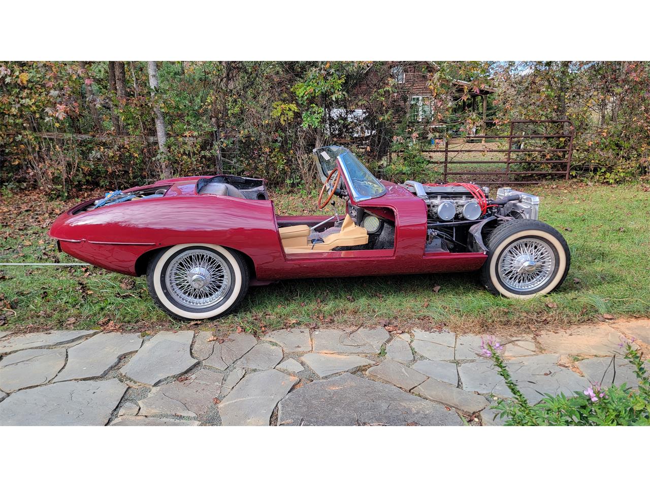 Jaguar-Xke-ii-1969-Signal-Red-Tan-28