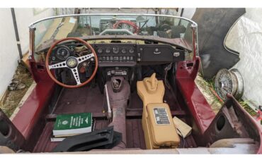 Jaguar-Xke-ii-1969-Signal-Red-Tan-38