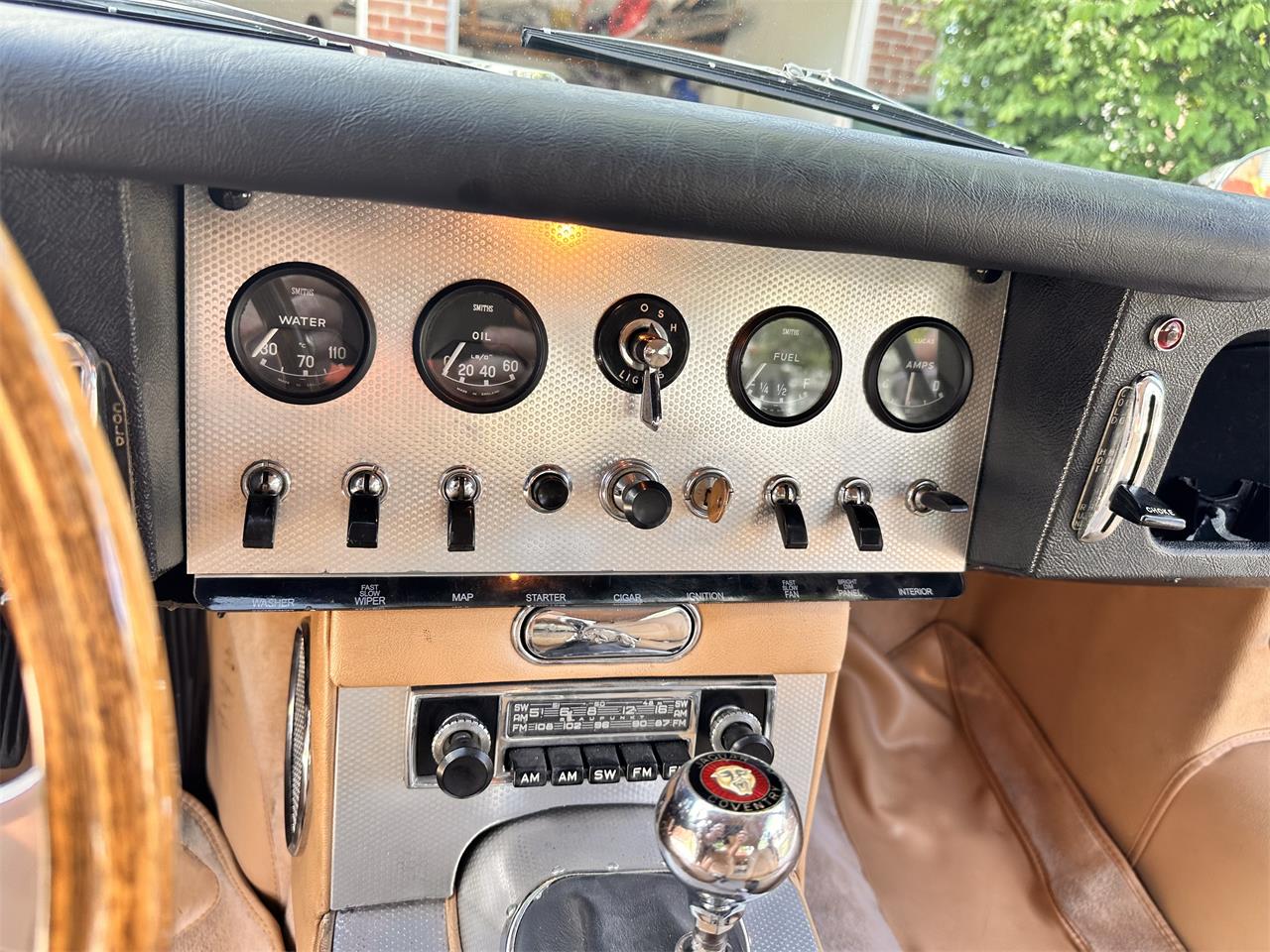 Jaguar-Xke-series-ii-1964-Red-Beige-13