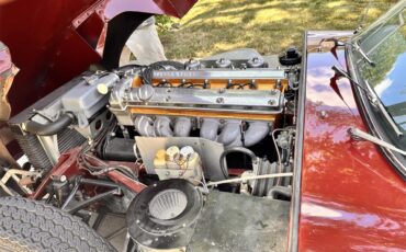 Jaguar-Xke-series-ii-1964-Red-Beige-19