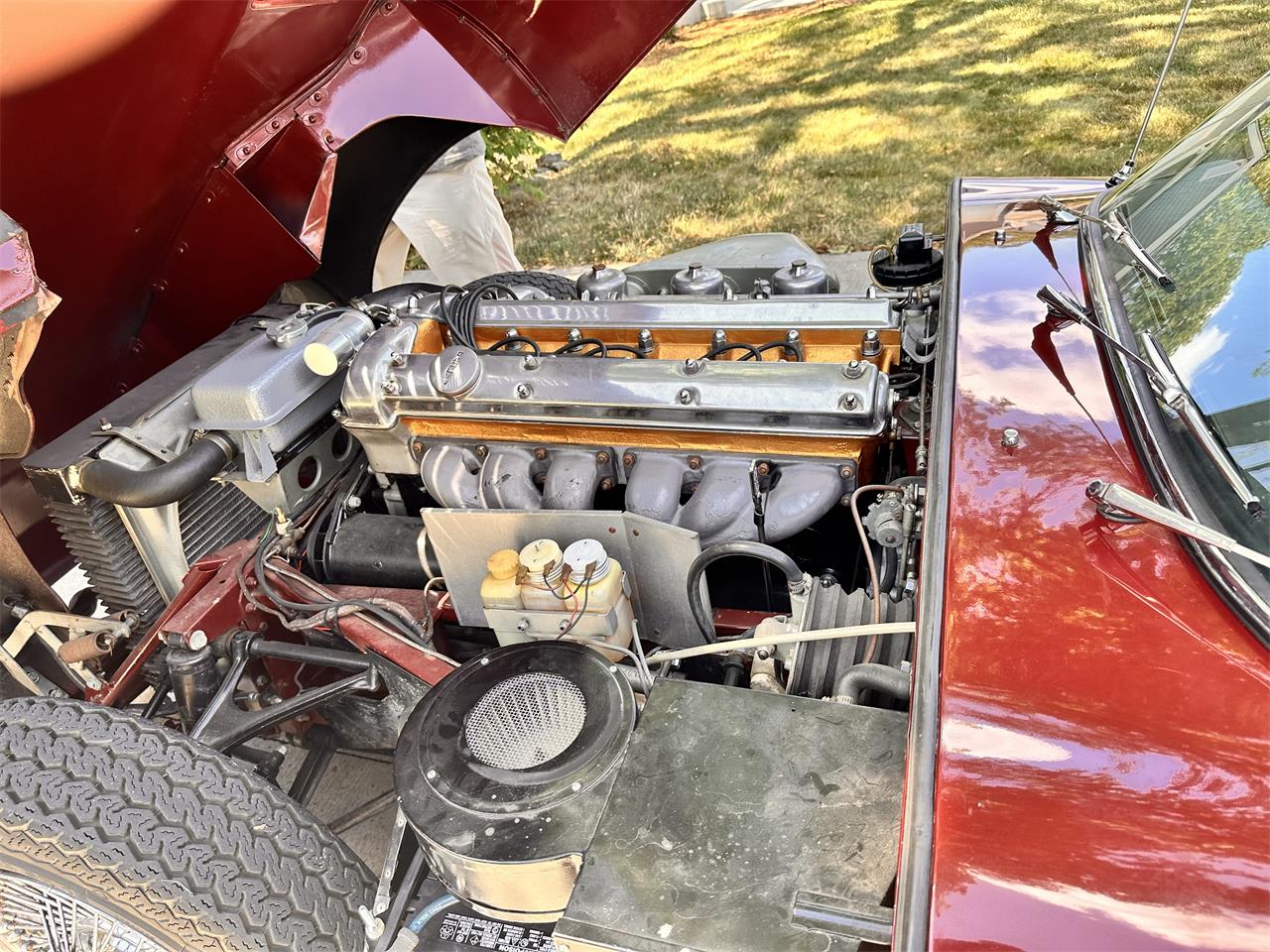 Jaguar-Xke-series-ii-1964-Red-Beige-19