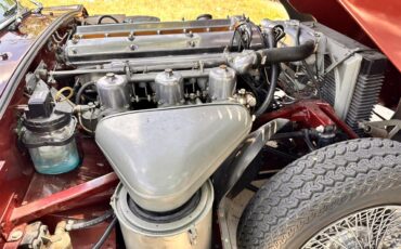 Jaguar-Xke-series-ii-1964-Red-Beige-20