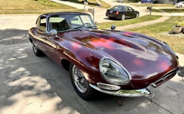 Jaguar-Xke-series-ii-1964-Red-Beige-21