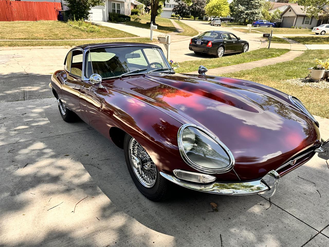 Jaguar-Xke-series-ii-1964-Red-Beige-21
