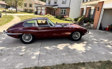 Jaguar-Xke-series-ii-1964-Red-Beige