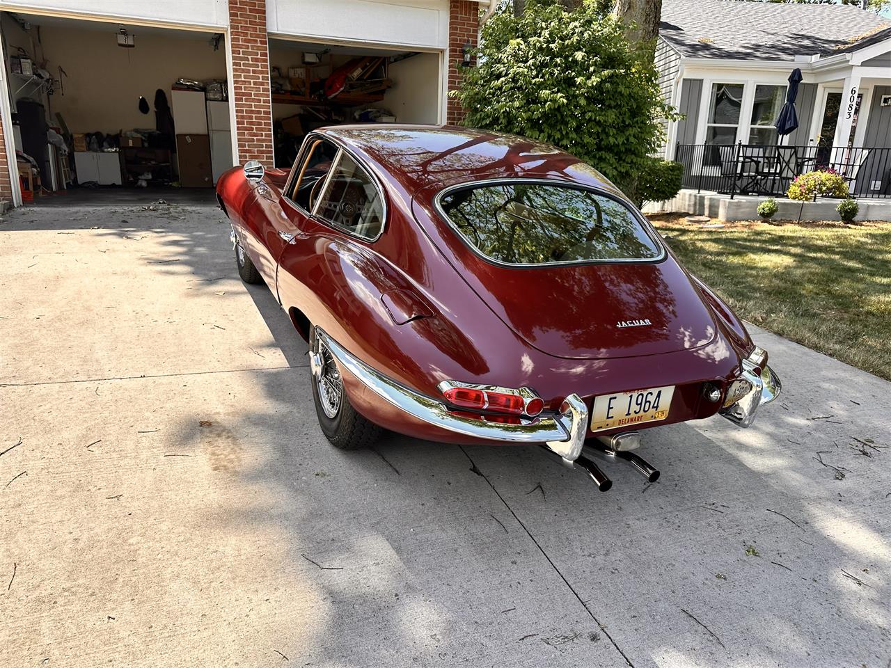 Jaguar-Xke-series-ii-1964-Red-Beige-6