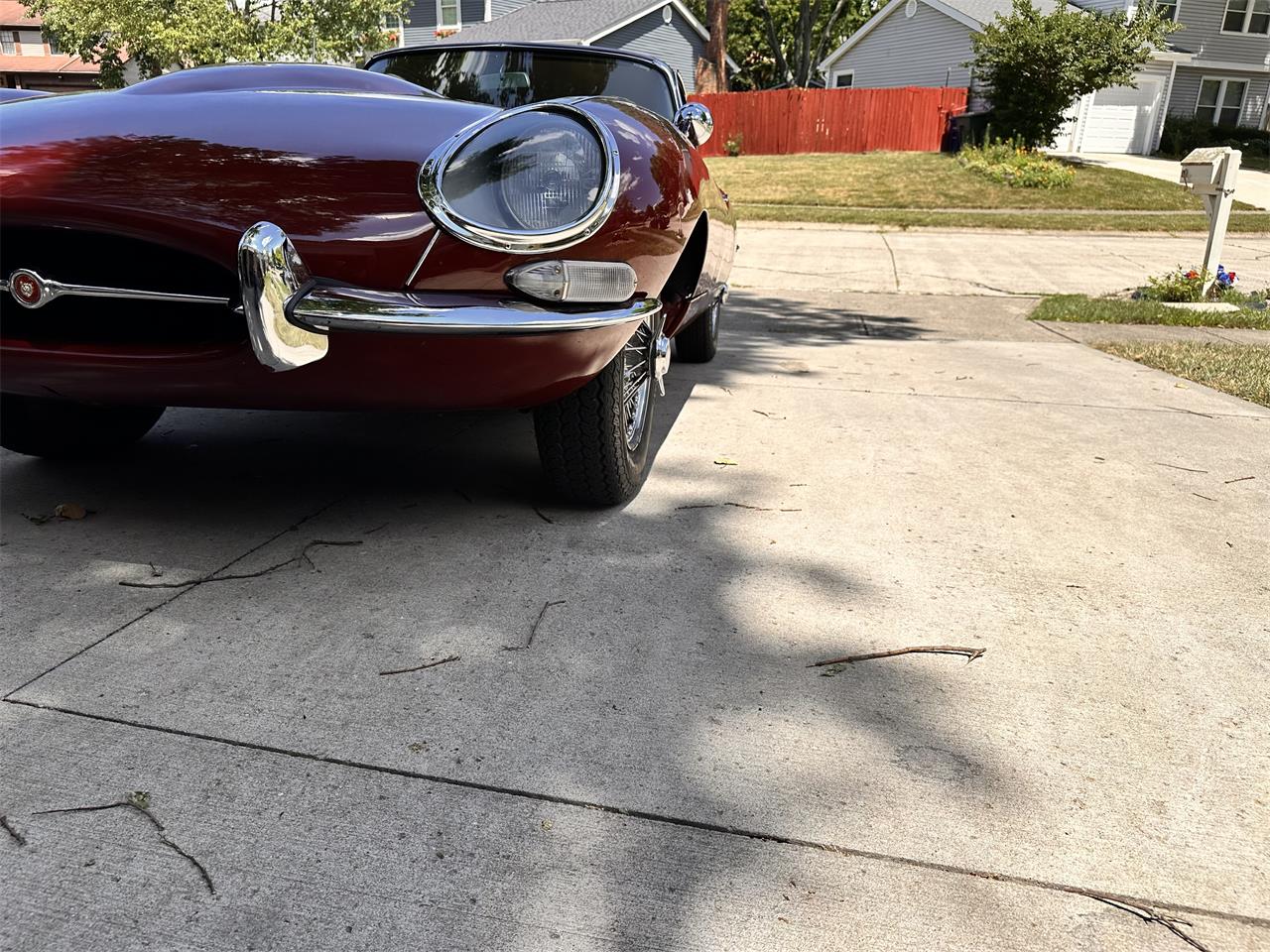 Jaguar-Xke-series-ii-1964-Red-Beige-8