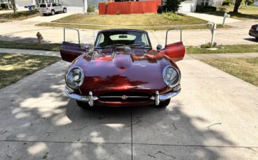 Jaguar-Xke-series-ii-1964-Red-Beige-9