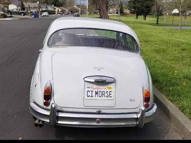 Jaguar-mark-2-1961-white-2