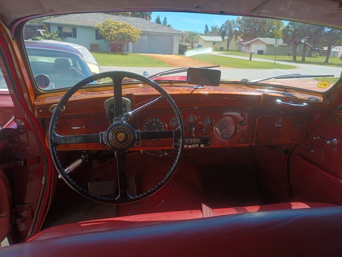 Jaguar-mark-eight-1957-custom-2