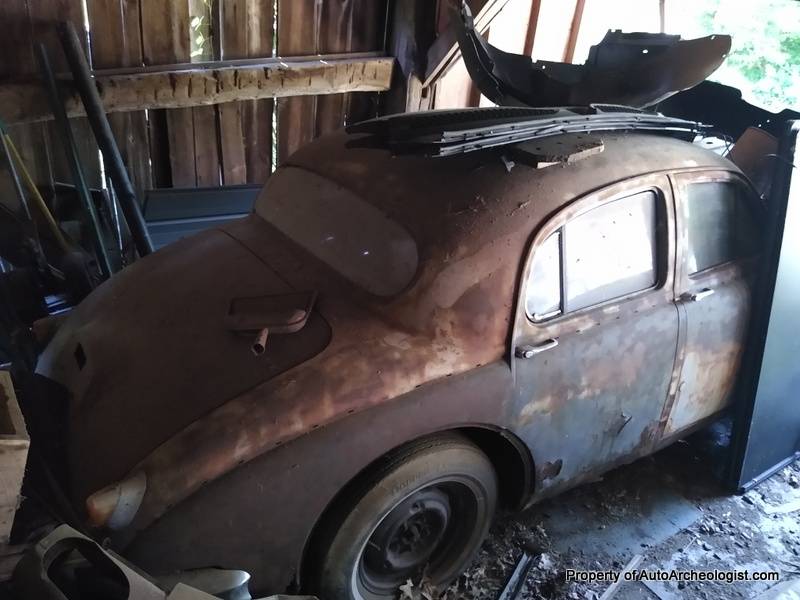Jaguar-mk-1-1956-brown-12