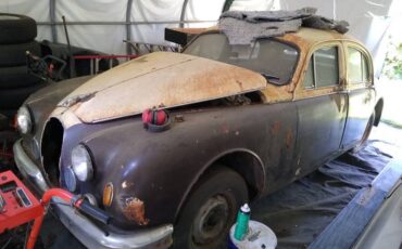 Jaguar-mk-1-1956-brown-3