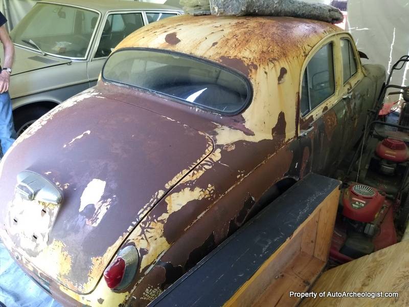 Jaguar-mk-1-1956-brown-8
