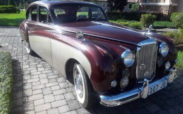 Jaguar-mk-9-1959-custom-3