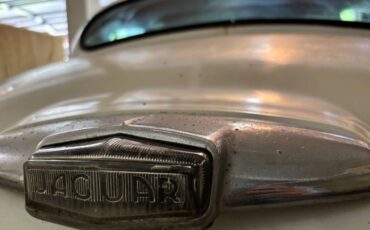 Jaguar-mk1-1957-white-1