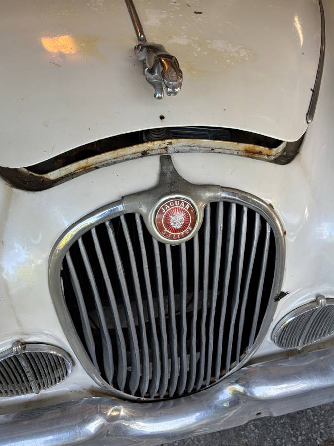 Jaguar-mk1-1957-white-15