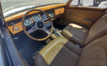 Jaguar-mk2-1960-white-11