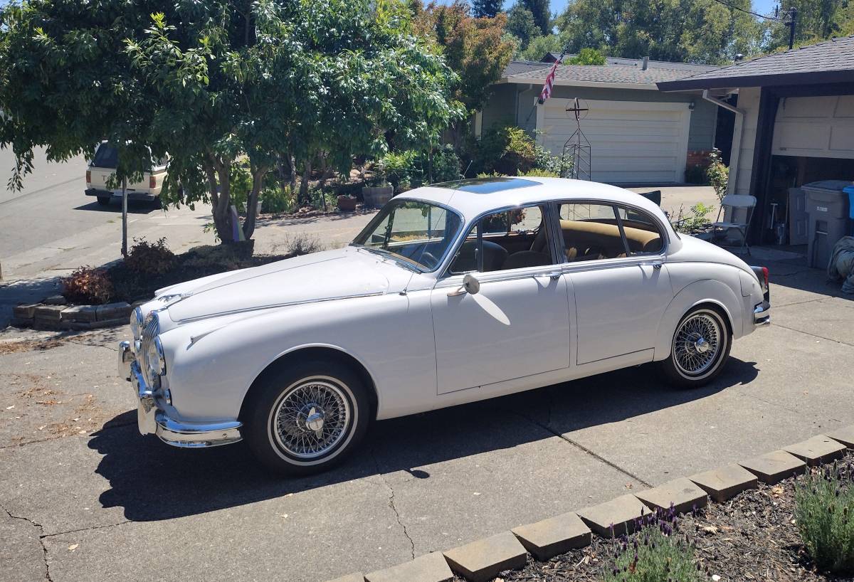 Jaguar-mk2-1960-white