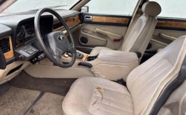 Jaguar-vanden-plas-1988-17