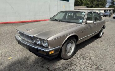 Jaguar-vanden-plas-1988