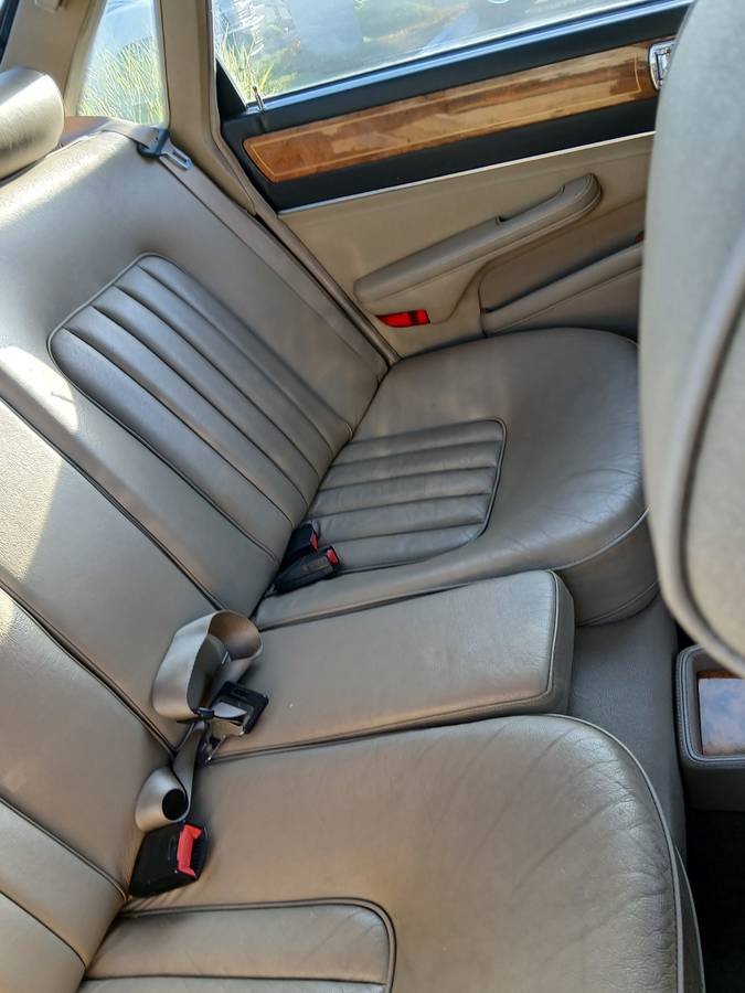 Jaguar-vanden-plas-1989-green-7