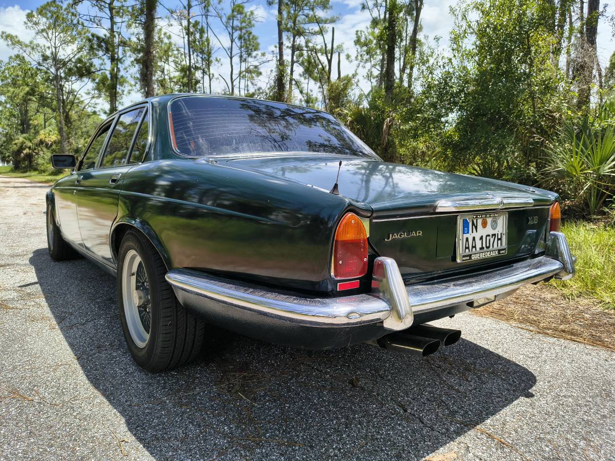 Jaguar-xj-1983-green-4
