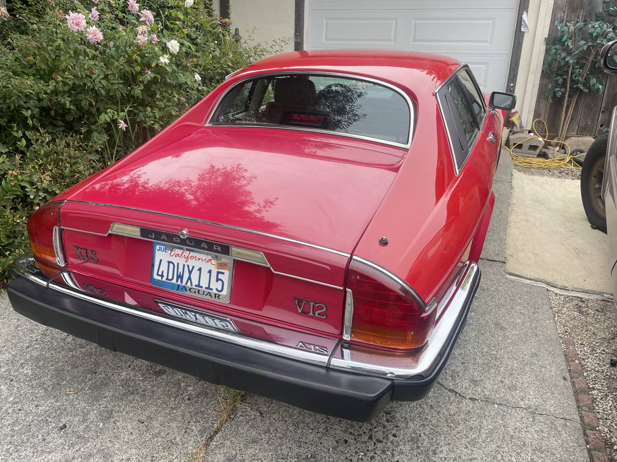 Jaguar-xj12-1989-red-3
