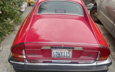 Jaguar-xj12-1989-red-4