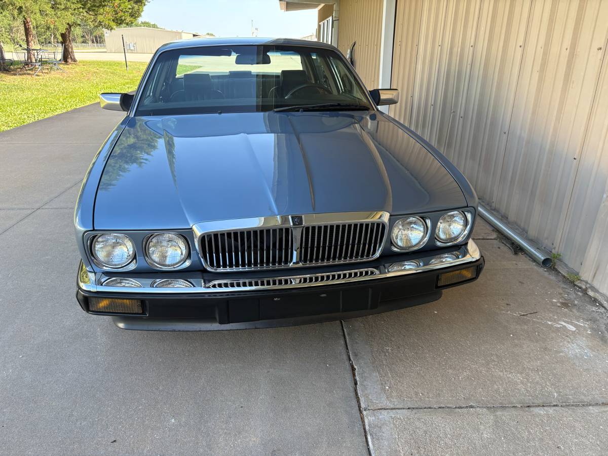 Jaguar-xj6-1988-blue-4
