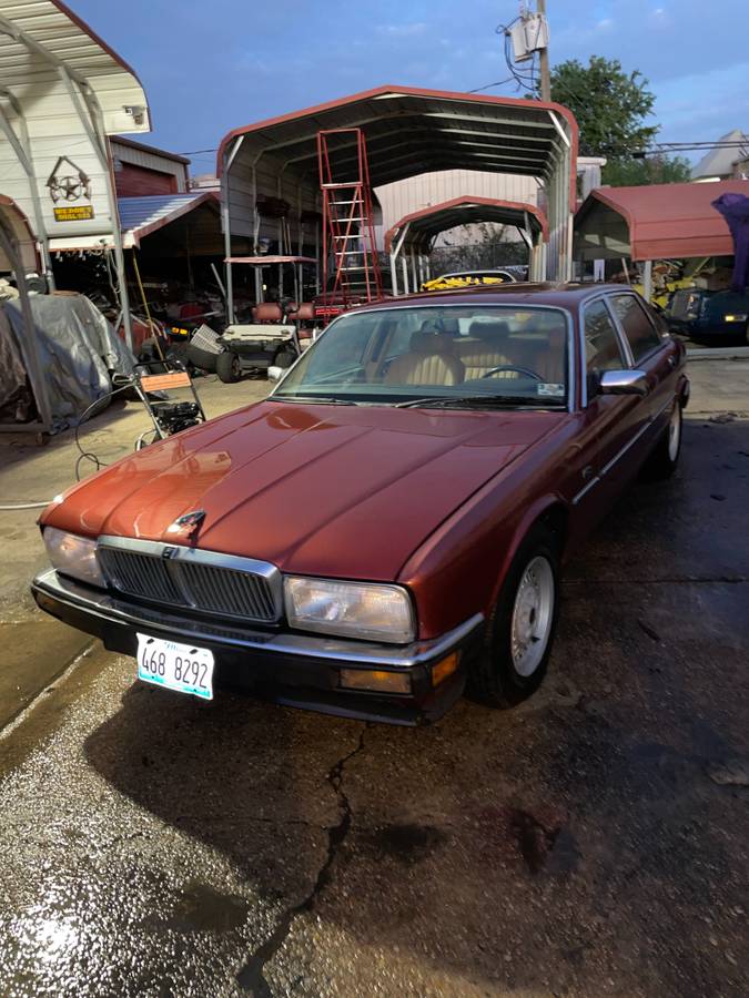 Jaguar-xj6-1990-red-24