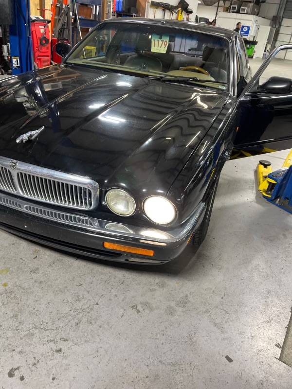 Jaguar-xj6-1995