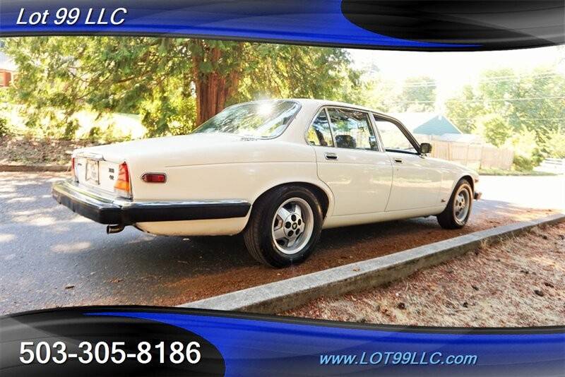 Jaguar-xj6-4.2l-6-cyl-automatic-1979-white-15