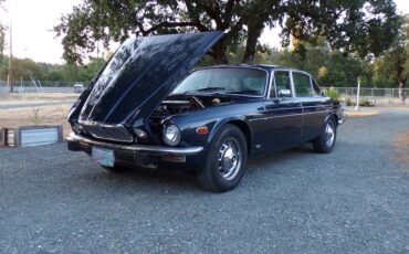 Jaguar-xj6-l-1974-blue-1