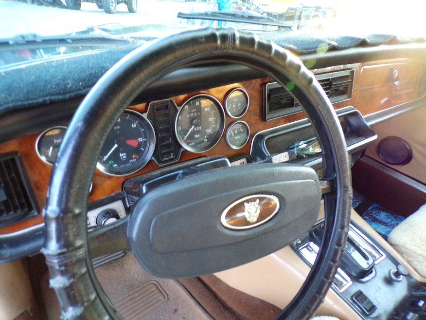 Jaguar-xj6-l-1974-blue-12