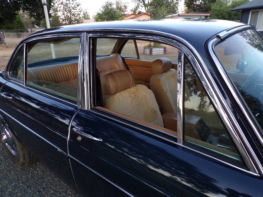 Jaguar-xj6-l-1974-blue-18