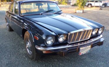 Jaguar-xj6-l-1974-blue-6
