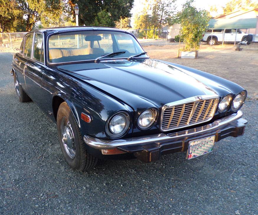 Jaguar-xj6-l-1974-blue-6