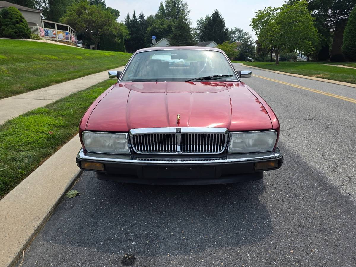 Jaguar-xj6-sovereign-1990-red-13