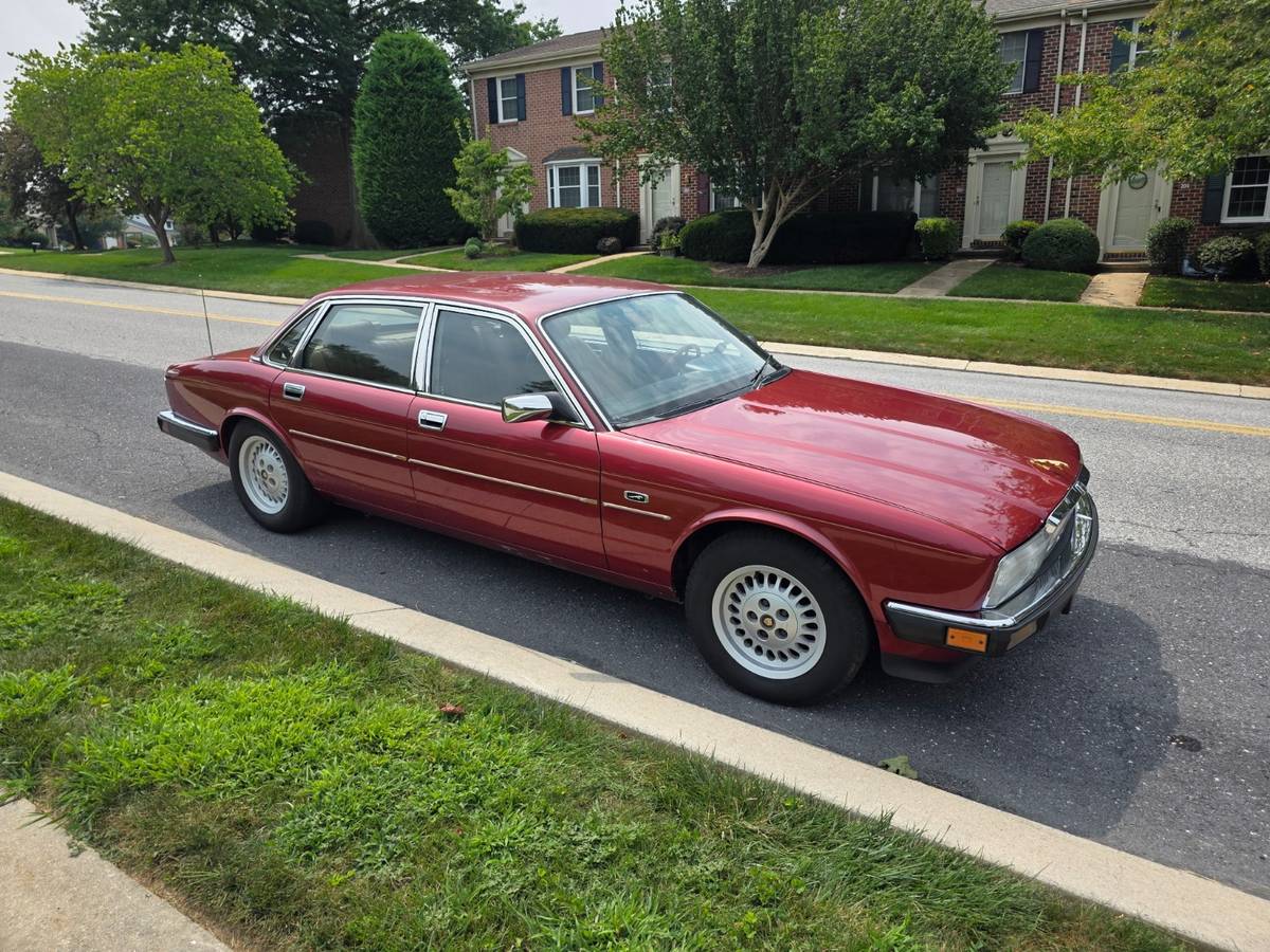 Jaguar-xj6-sovereign-1990-red-3