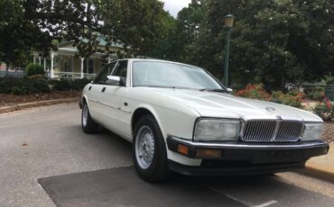 Jaguar-xj6-sovereign-1990-white-4