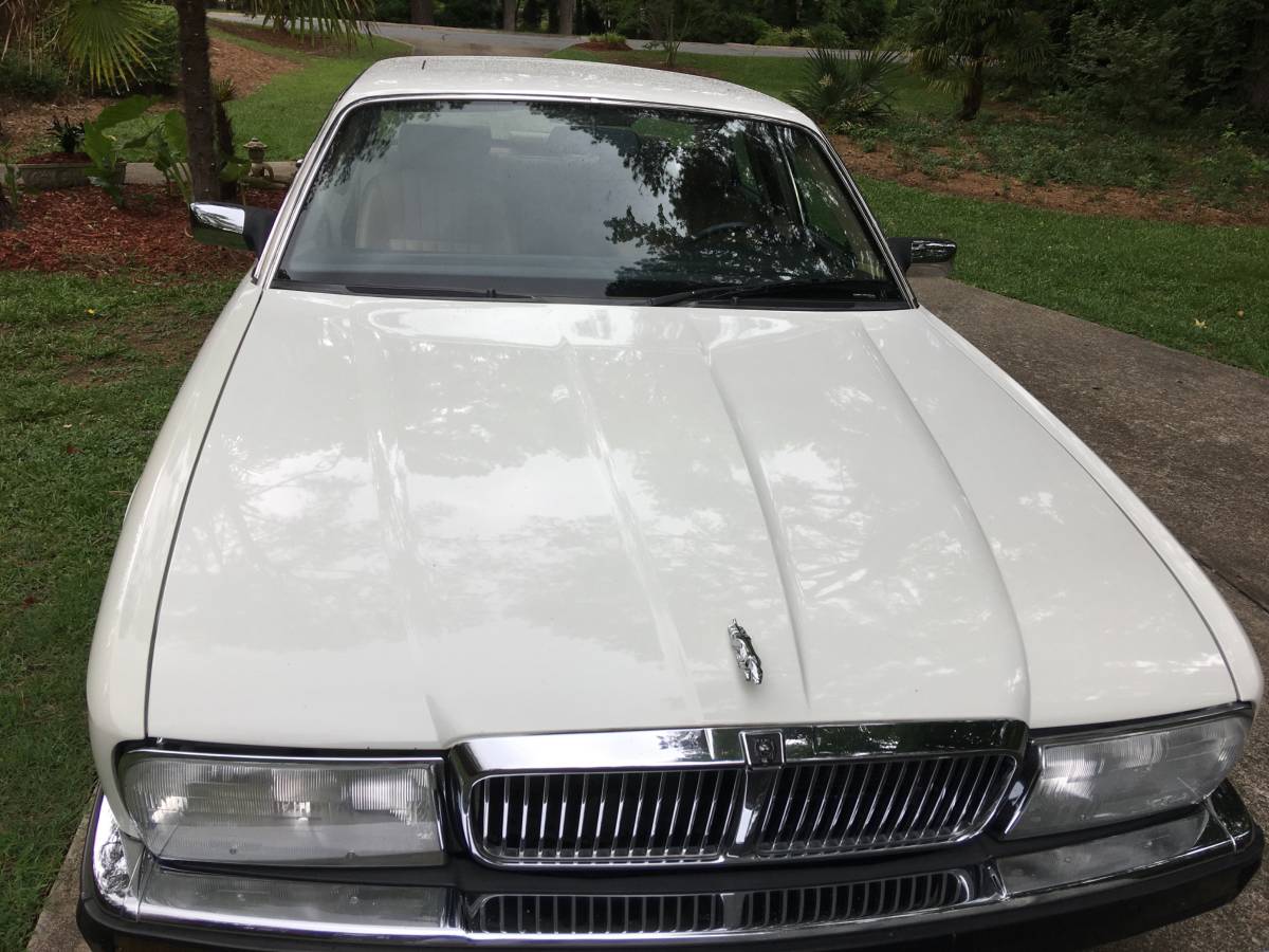 Jaguar-xj6-sovereign-1990-white-6